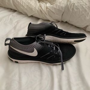 nike running shoes